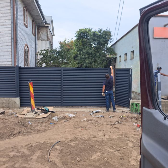 Vand garduri si porti