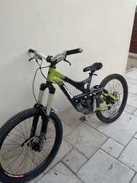 Bicicleta specialized demo 7