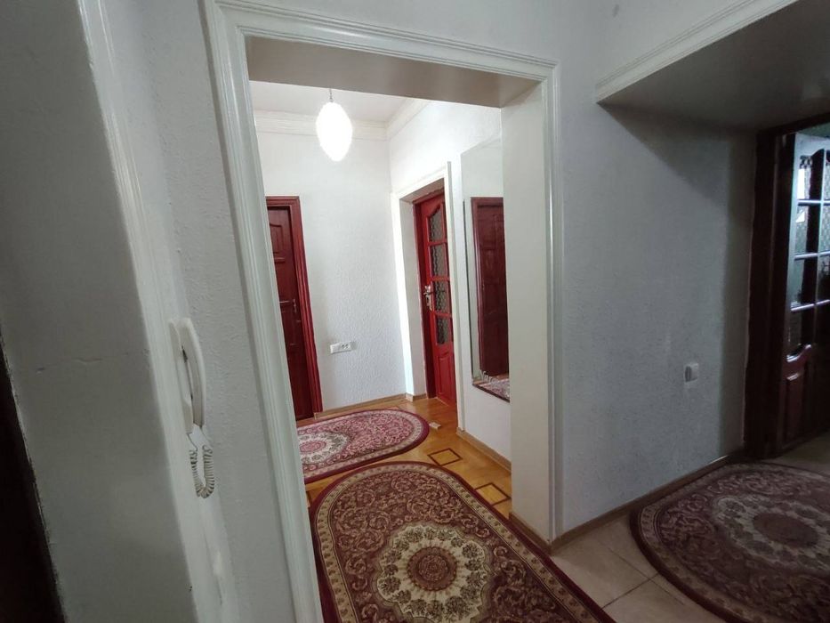 Продаётся квартира в центре, район Шайхантахур