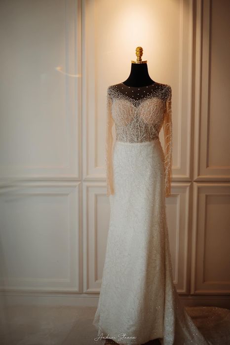 Rochie alba cu trena