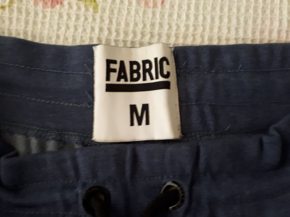 Къси панталони FABRIC