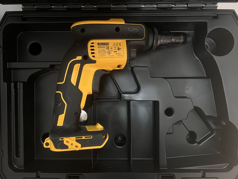 Dewalt DCF622NT 18V