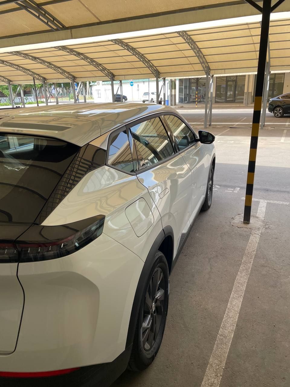 Dongfeng sky 01 sotiladi