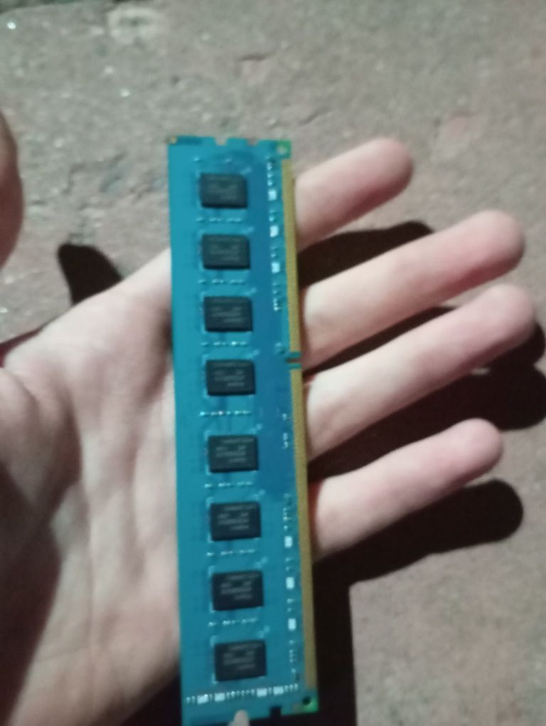 СРОЧНО озу на 4гб