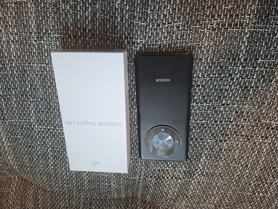 Vând honor magic 6 lite