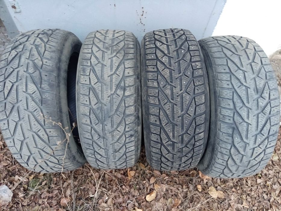 Шины зимние 235/60 R18