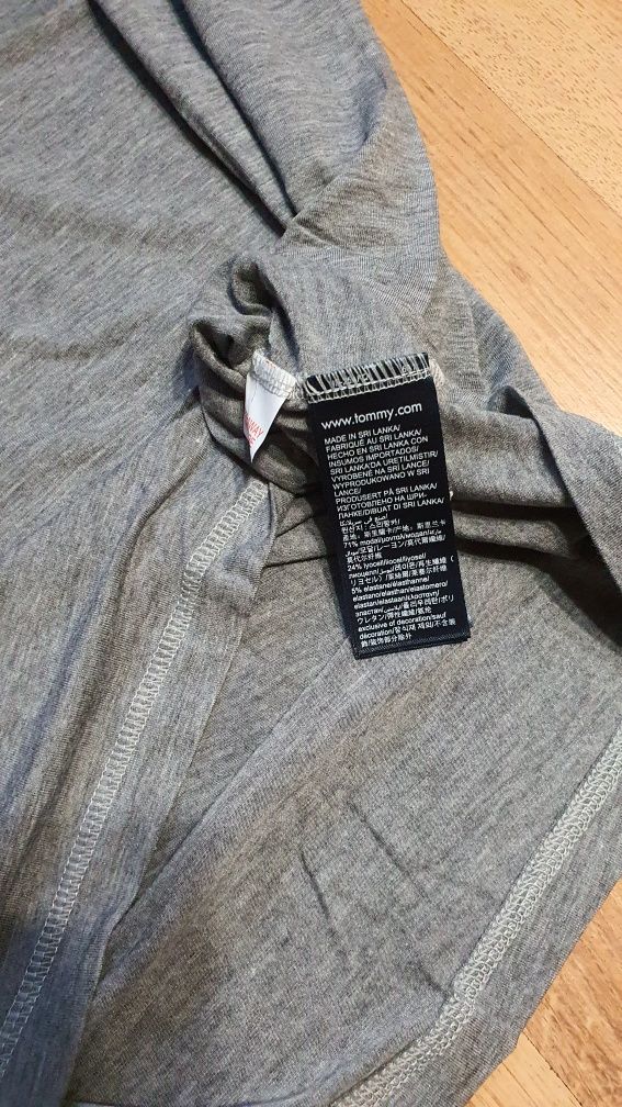 Tricou Original 100% Tommy Hilfiger Marime L si XL Import Germania