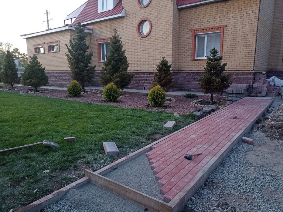 Укладка брусчатки установка поребрик бардюр и строительные работы