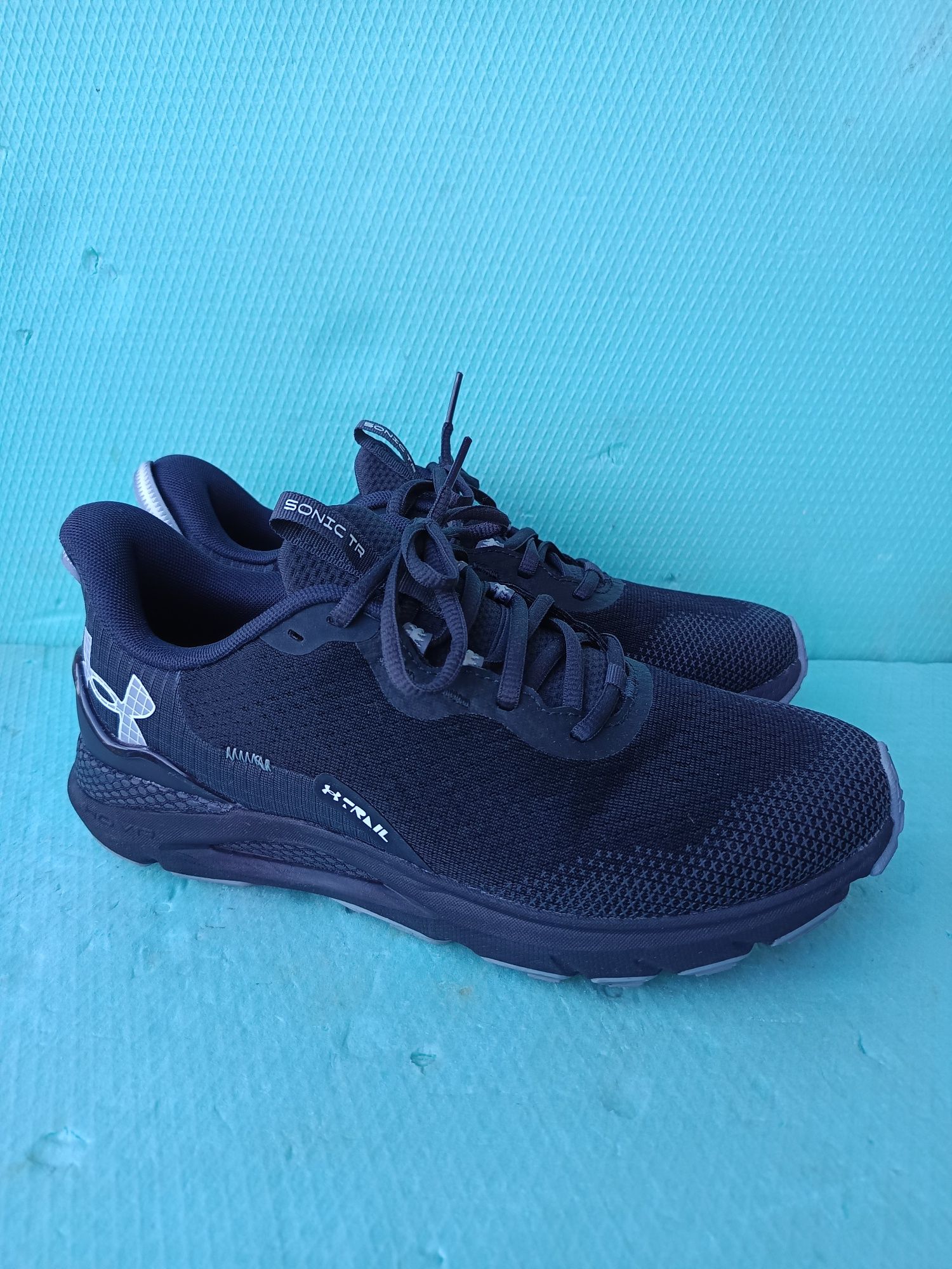 Under Armour Sonic Trail Running спортни маратонки N.41 стелка 26см.