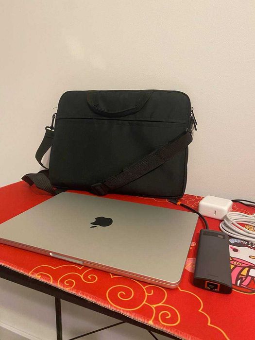 Apple MacBook M3 / 16GB RAM / 256GB SSD – Only 18 Battery Cycles (NEW)