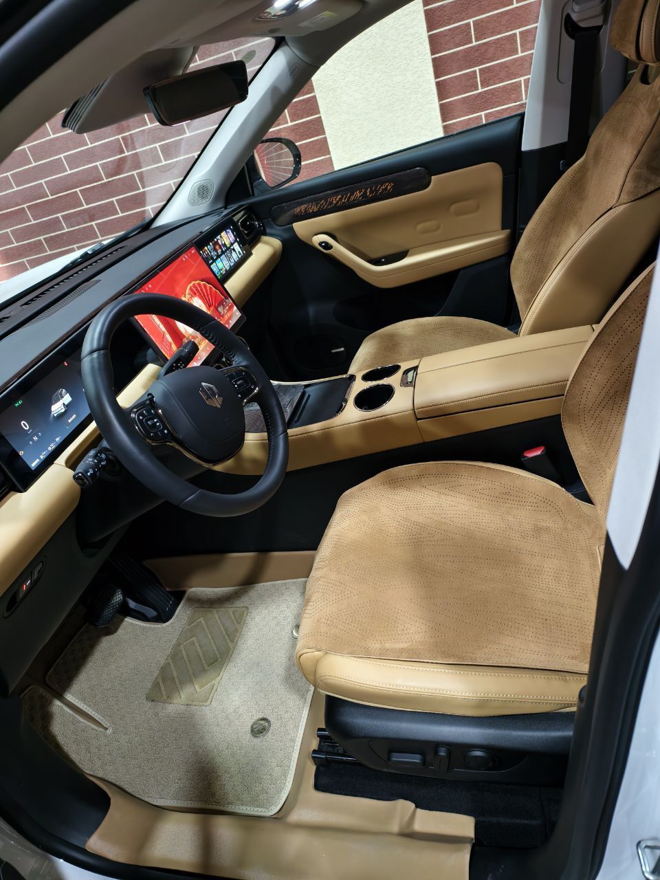 Leapmotor C11 Гибрид 300 км Premium
