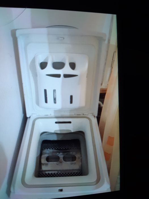 Mașina verticala spălat rufe!