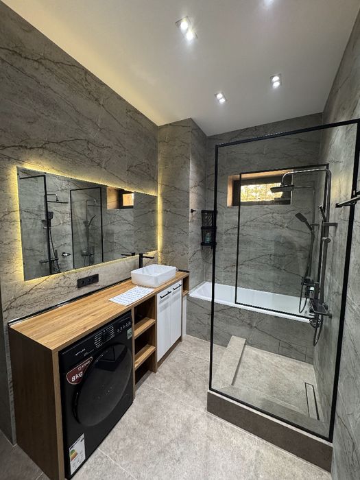 Своя 2в4/3/3 Ойбек метро с арендатором Срочно