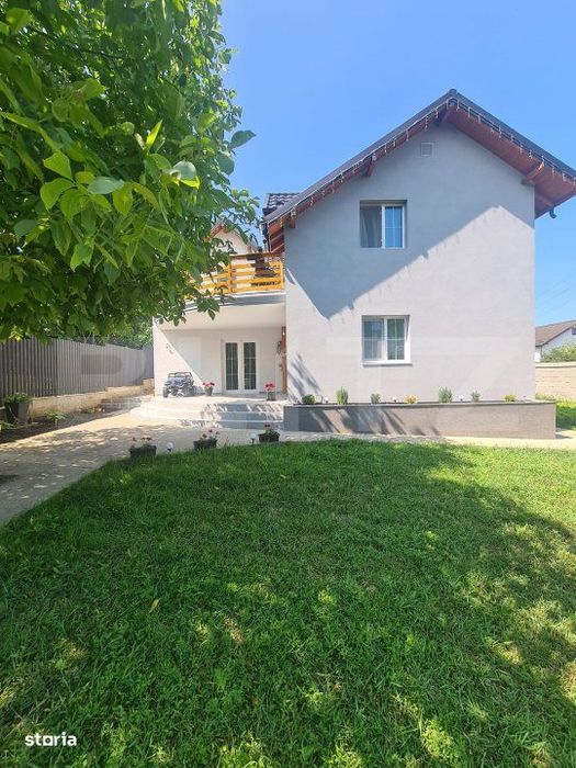 Casa 5 camere, 500 mp teren , zona Astoria Lunca Cetatuii