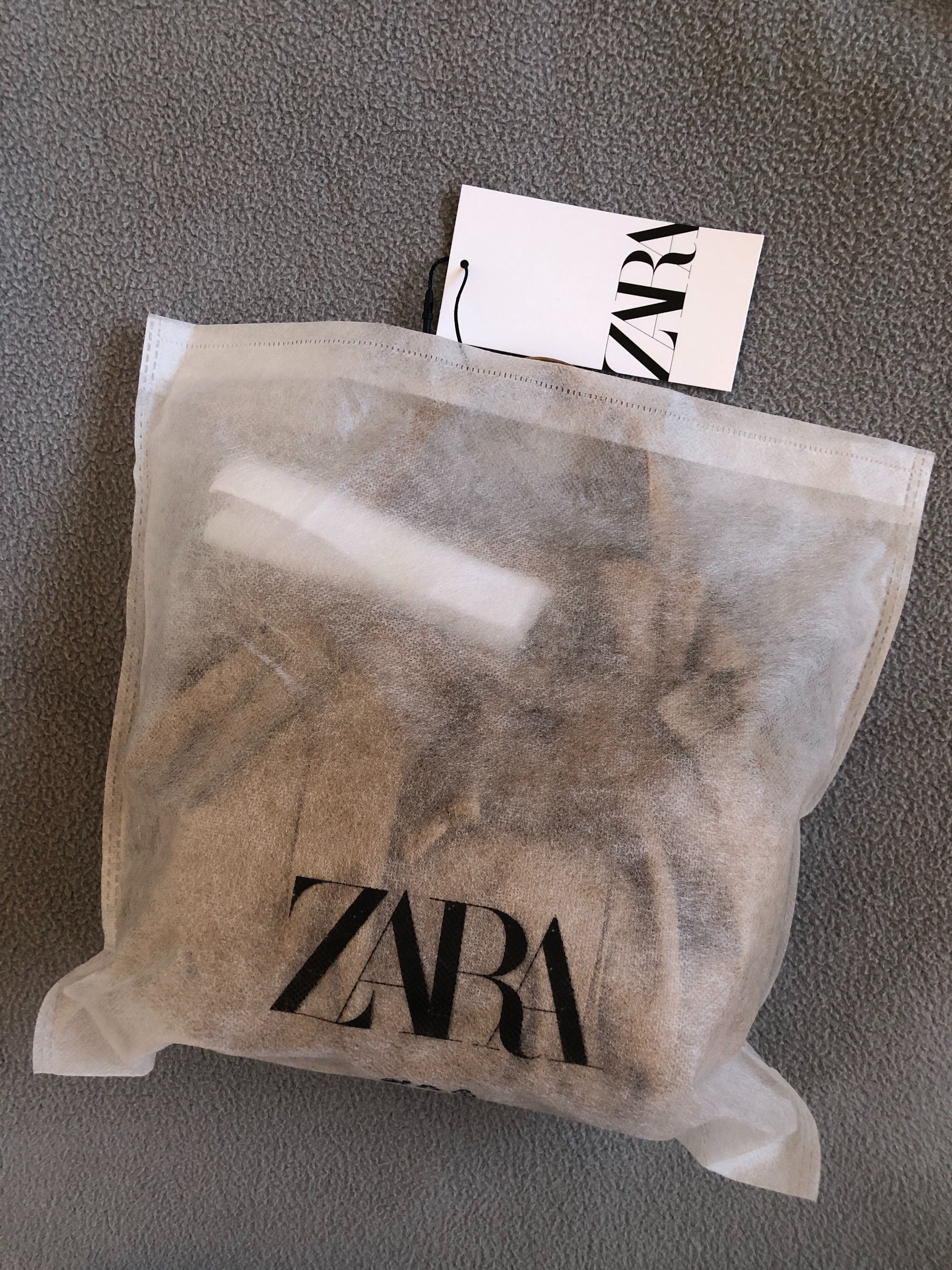 Чисто нова бонбонеста малка чанта Зара