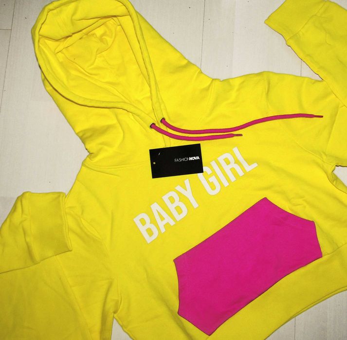 Дамски Суичър С Качулка - Бранд FASHION NOVA