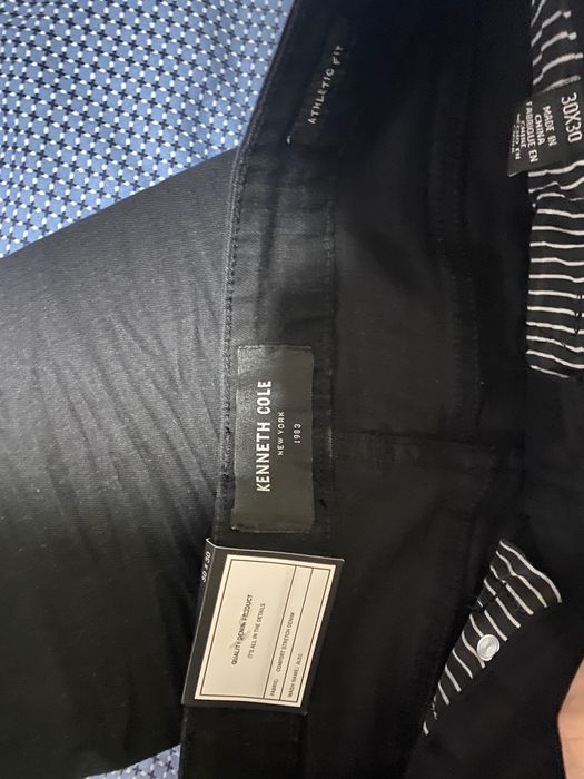 Новые джинсы KENNETH COLE
