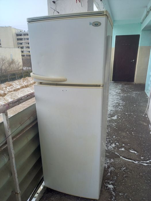 Продам холодильник