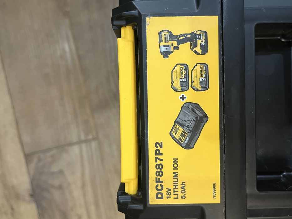 dewalt винтоверт.