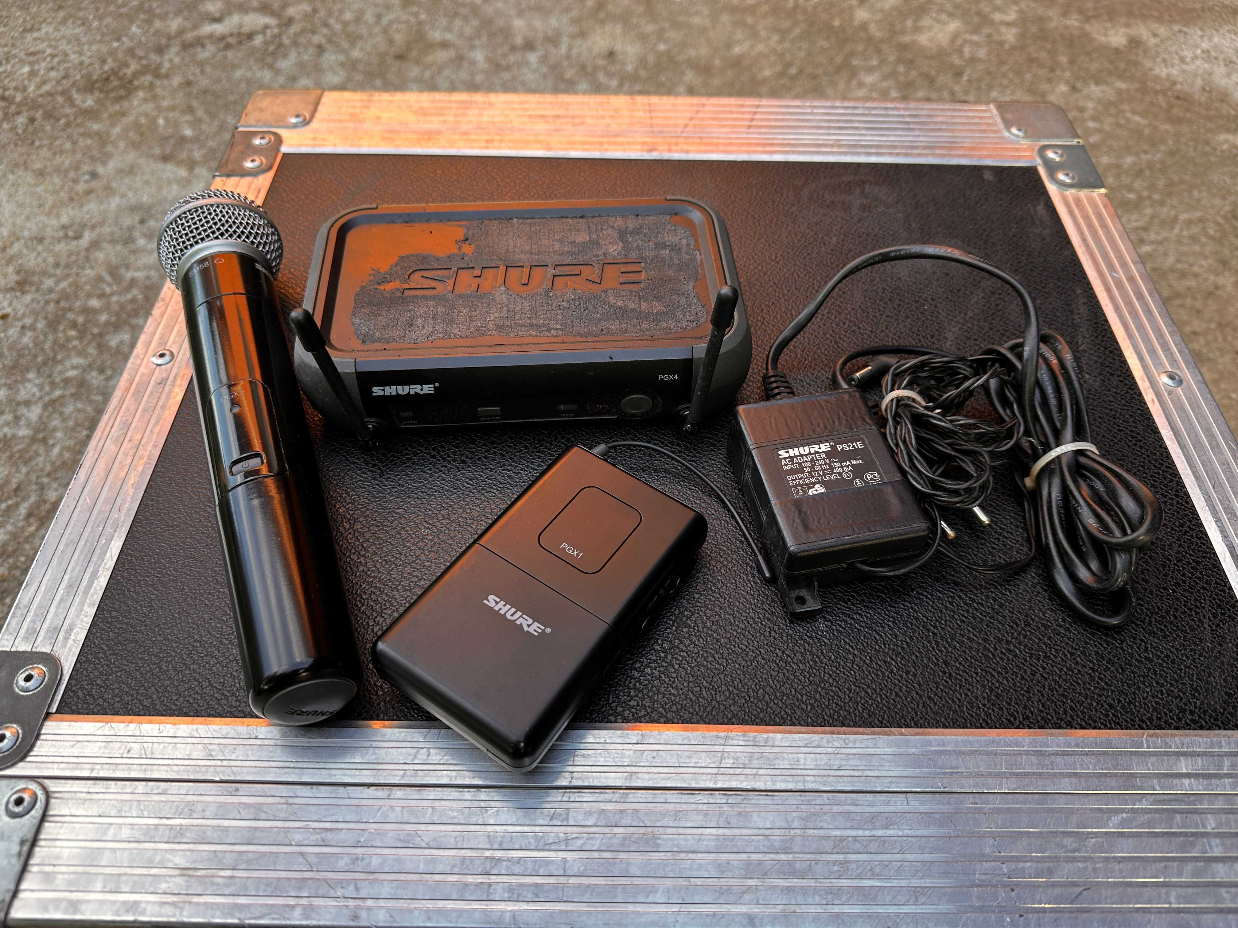 Микрофони SHURE SLX4 + BETA 58A, PGX4 + SM 58 + PGX1 и кейс