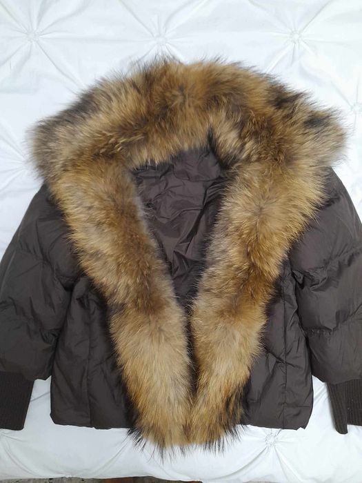 Geaca cu guler din blana naturala