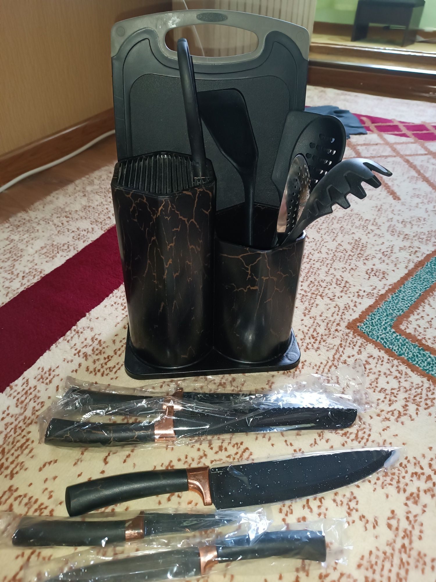 Набор для кухни ножи