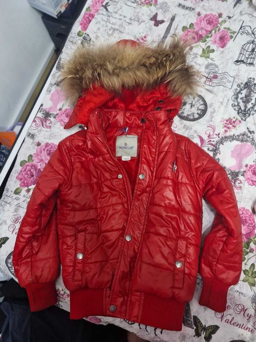 Geaca lucioasa de copii