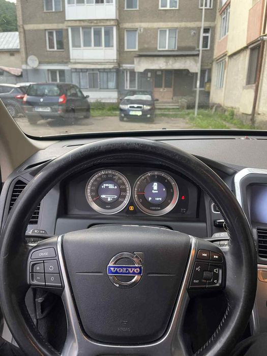 Volvo xc60,an 2013