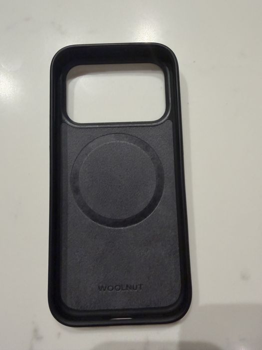 Кожен калъф iphone 17 pro