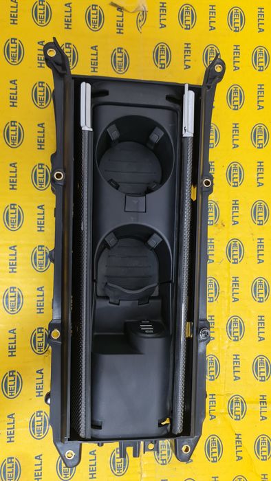 Cotoera suport pahare usb bricheta consola centrala Porsche Panamera 9