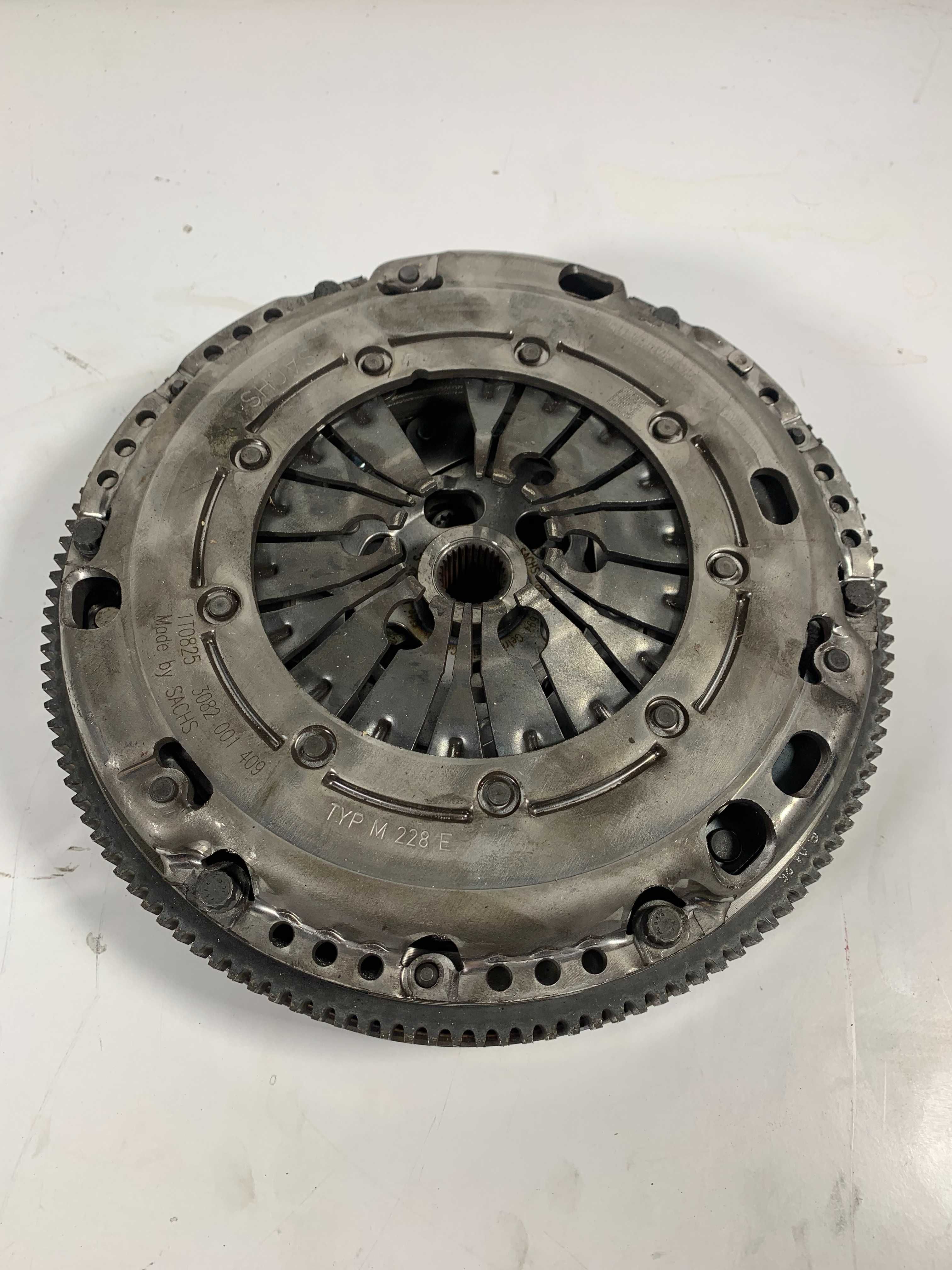 Съединител маховик Vw Audi Skoda Seat 1.9 TDI 105к.с. (04-09)г.