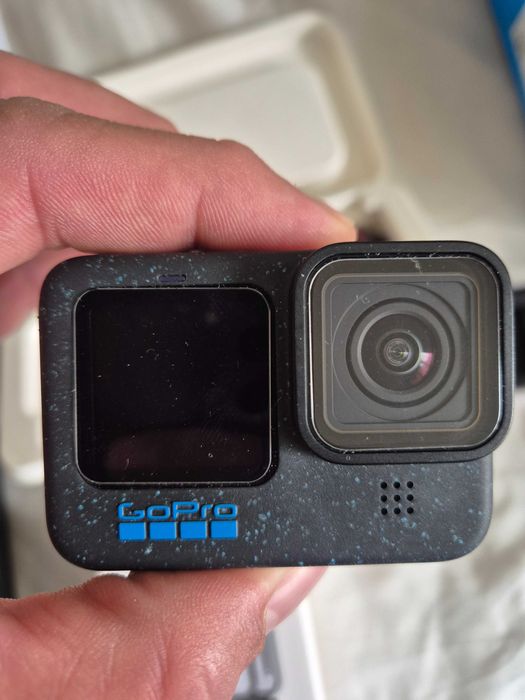 Продавам gopro 12 hero black