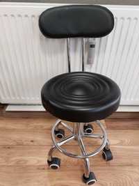 Козметичен стол на колелца