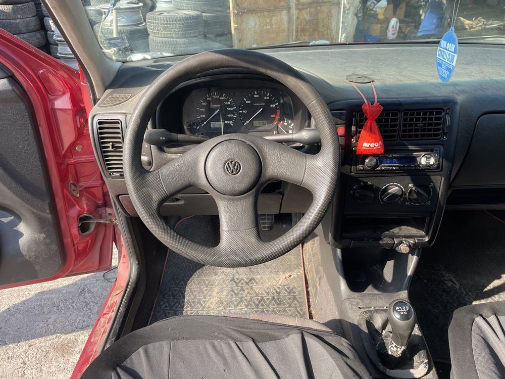 Vw Polo 1.4 60hp 1997 На Части