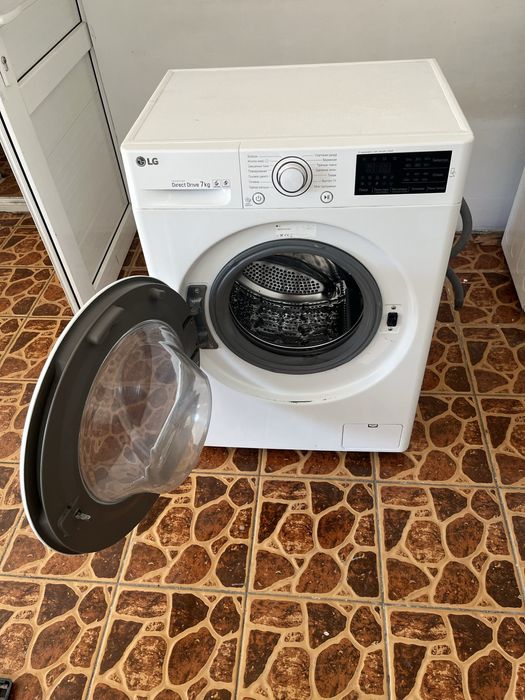 Продам стиральную машинку