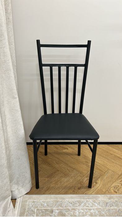 Стулья металл черный