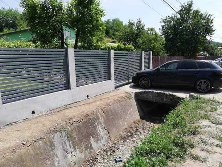Garduri si porti din panou stil jaluzele, sipca metalica, plasa si BCA