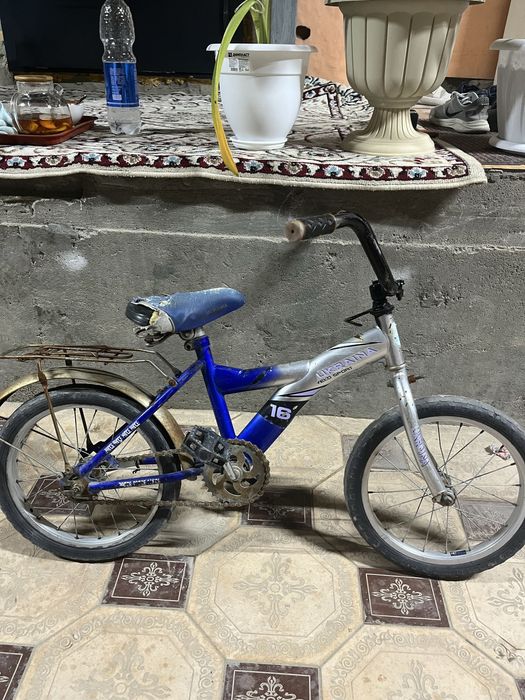 Продою велосипет хороши состояние Срочно все роботоет где надо летит