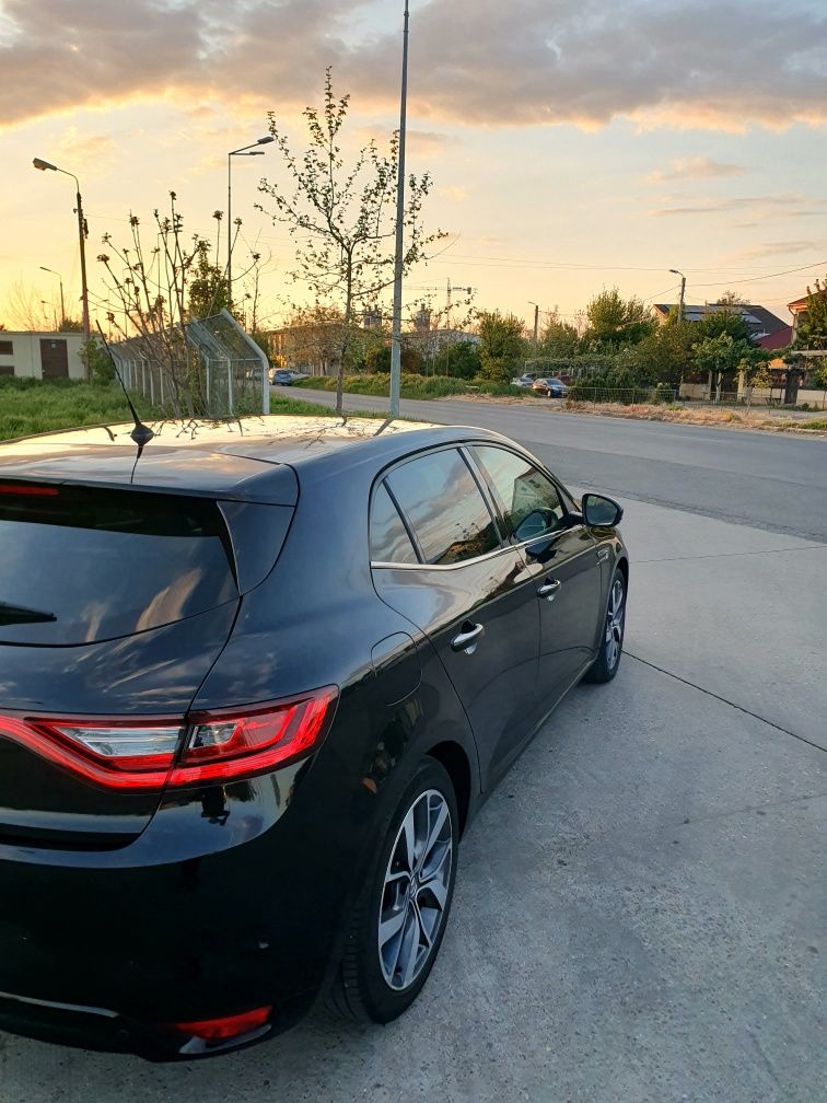 RENAULT MEGANE 4 2016 bose edition