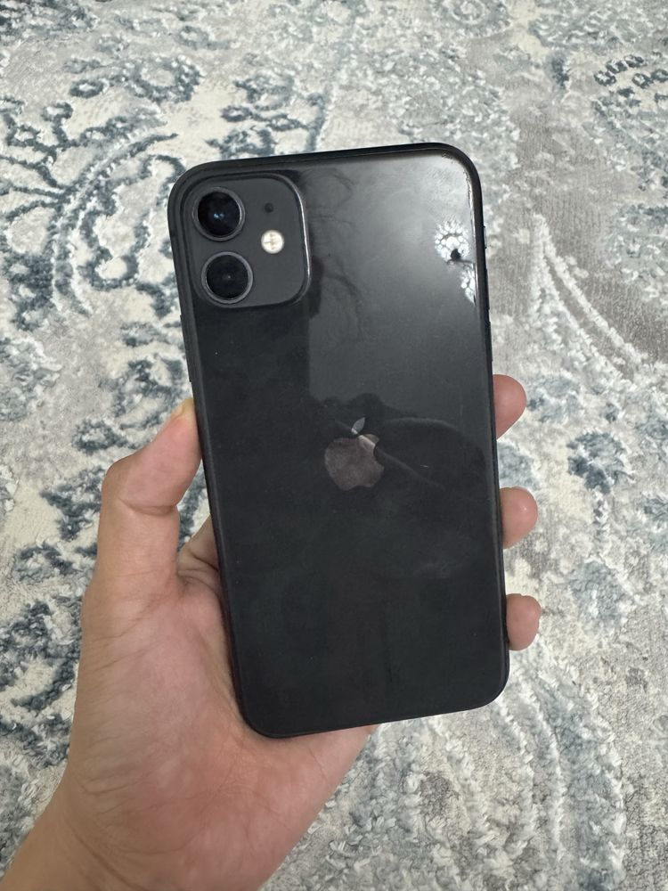 Iphone 11 в хорошем состоянии