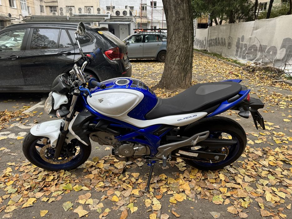 Suzuki SVF650 Gladius A2