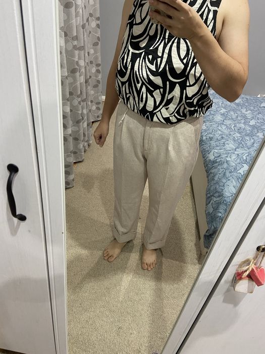 Pantaloni noi cu 47% lână, marimea 44