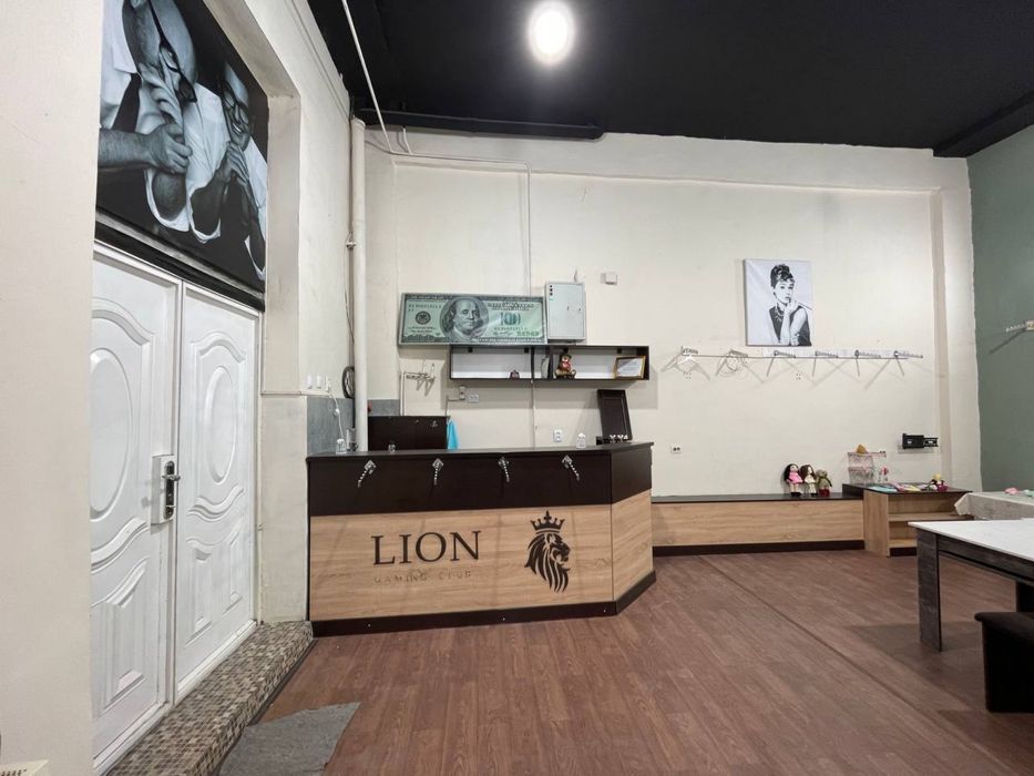 Сдается помешение в центре города 80кв