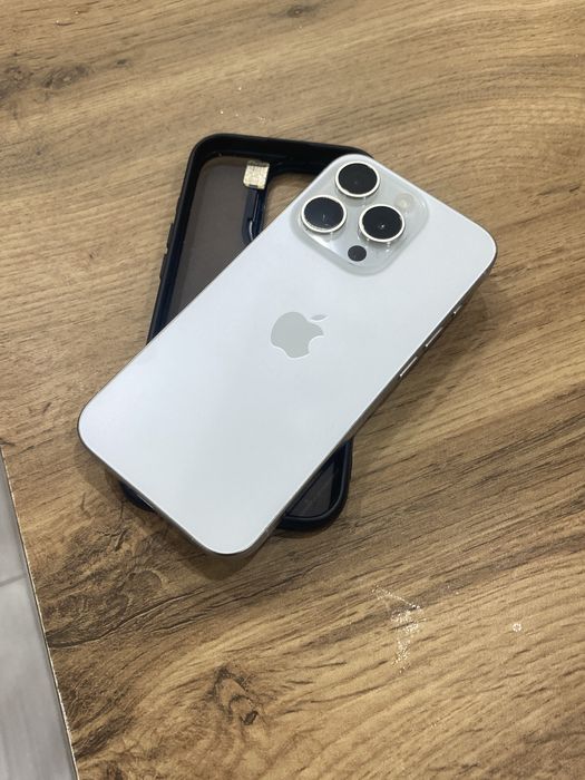 Iphone 15 pro 256gb акум90% без царапин не был ремонте