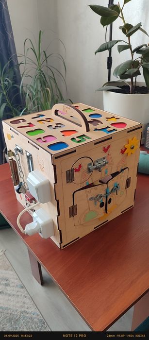 Развивающий кубик