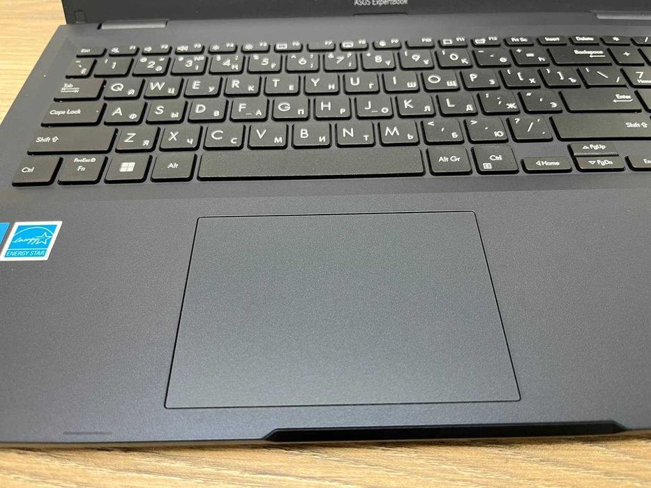Почти новый ASUS ExpertBook Core i3*ОЗУ 8*SSD 256* Без царапин