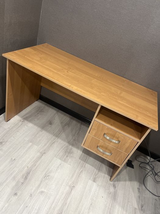 Стол учебный, офисный