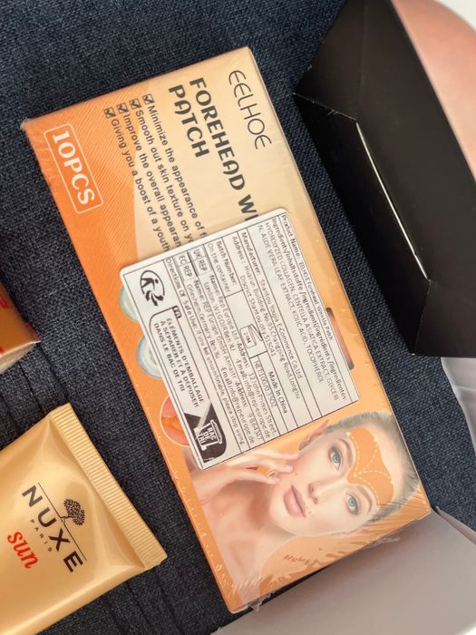 Кутия с козметика всичко за 60