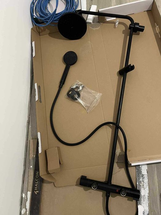 душ колона за баня Victoria-T Basic - Черен мат