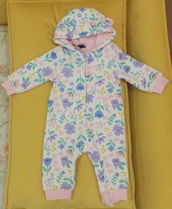 Продам ромпер на девочку. Цена: 4500 тенге. ТОРГ.